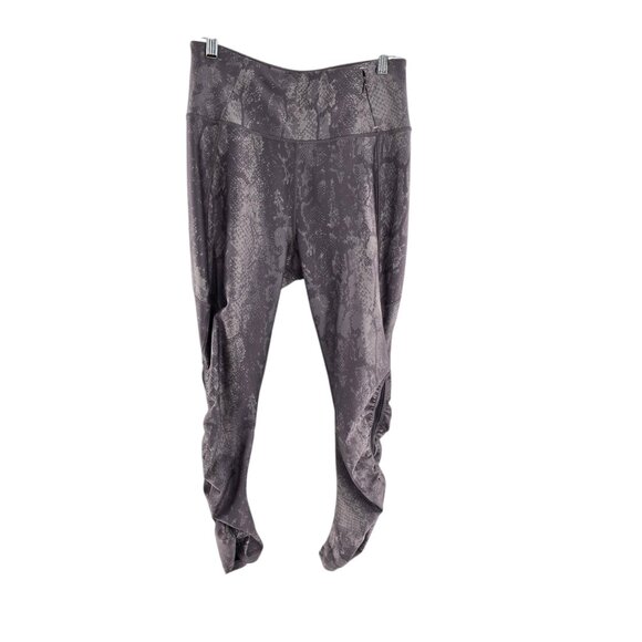 Calia‎ Essential Collection Shark Python High Waist Ruched Capri Legging Women M - Picture 1 of 9